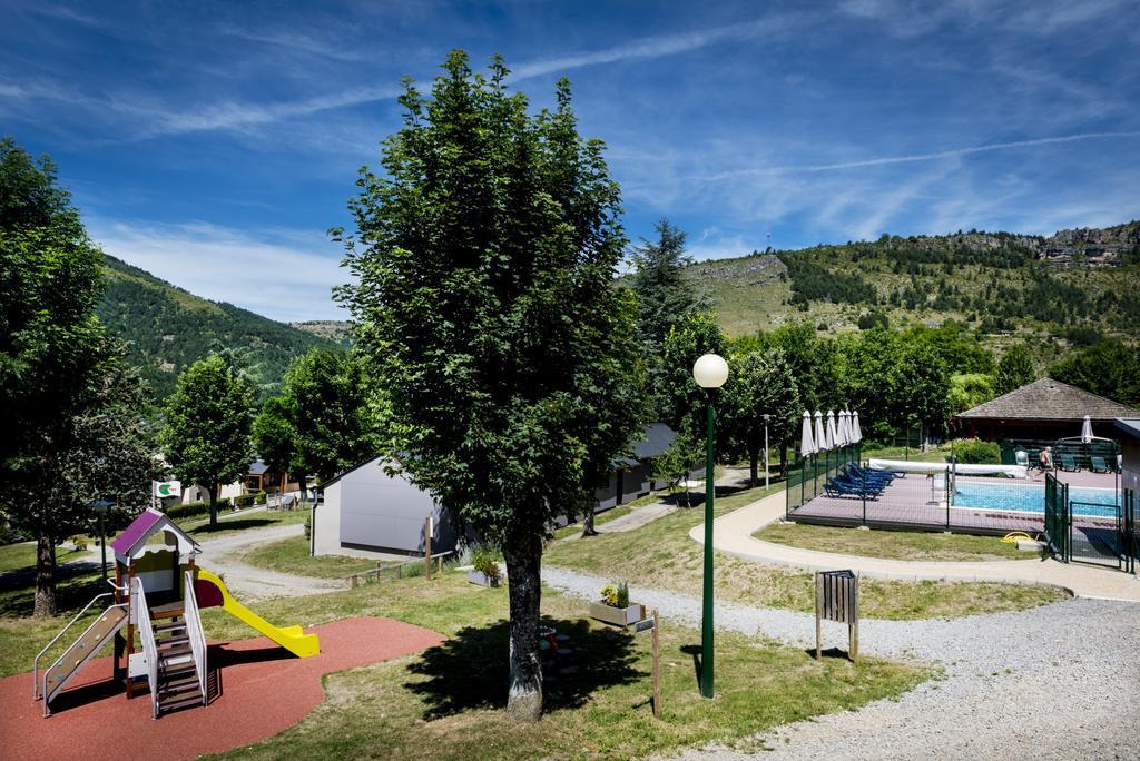 Domaine Aigoual Cevennes Hotel Meyrueis Exterior photo