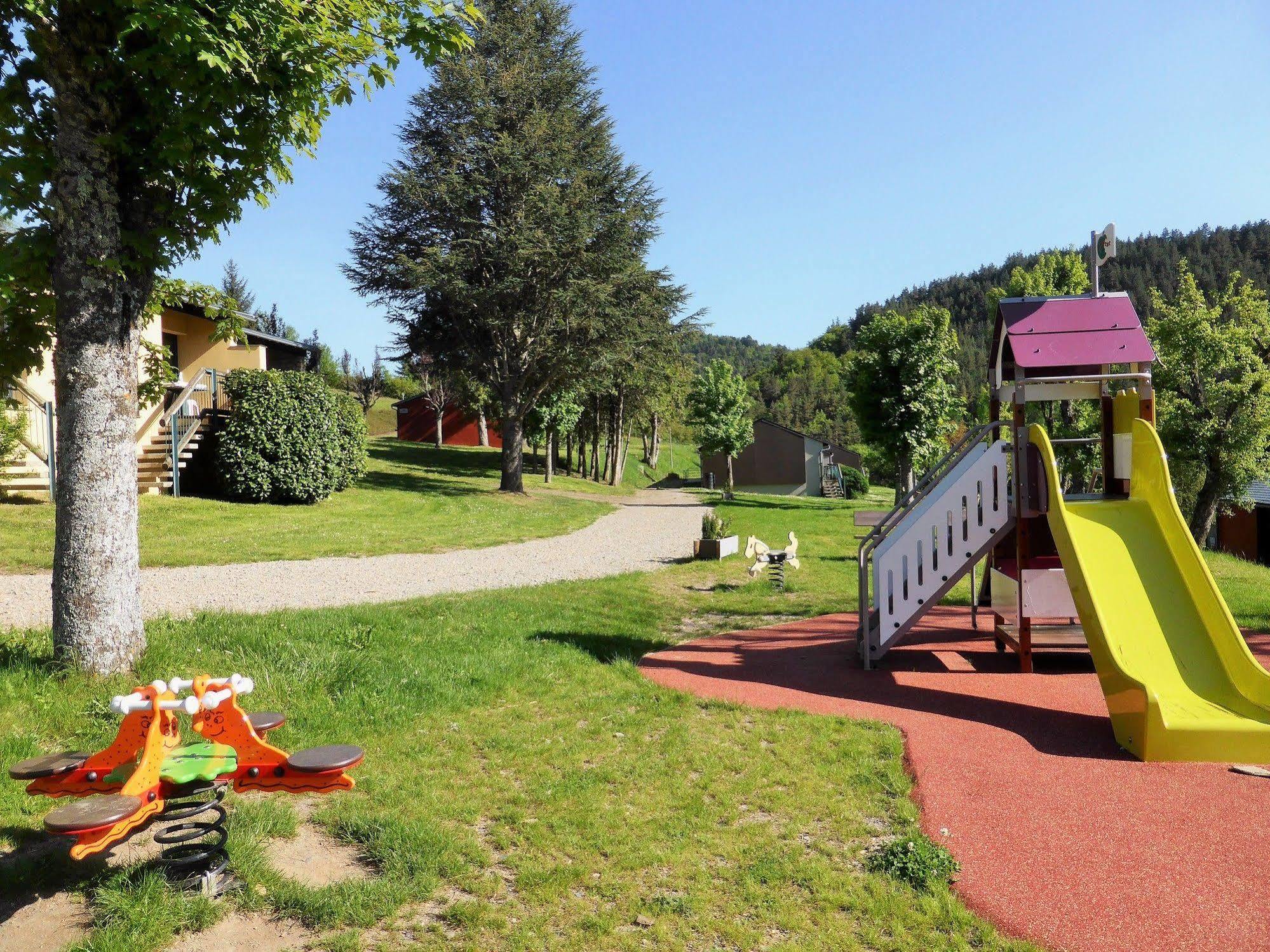 Domaine Aigoual Cevennes Hotel Meyrueis Exterior photo