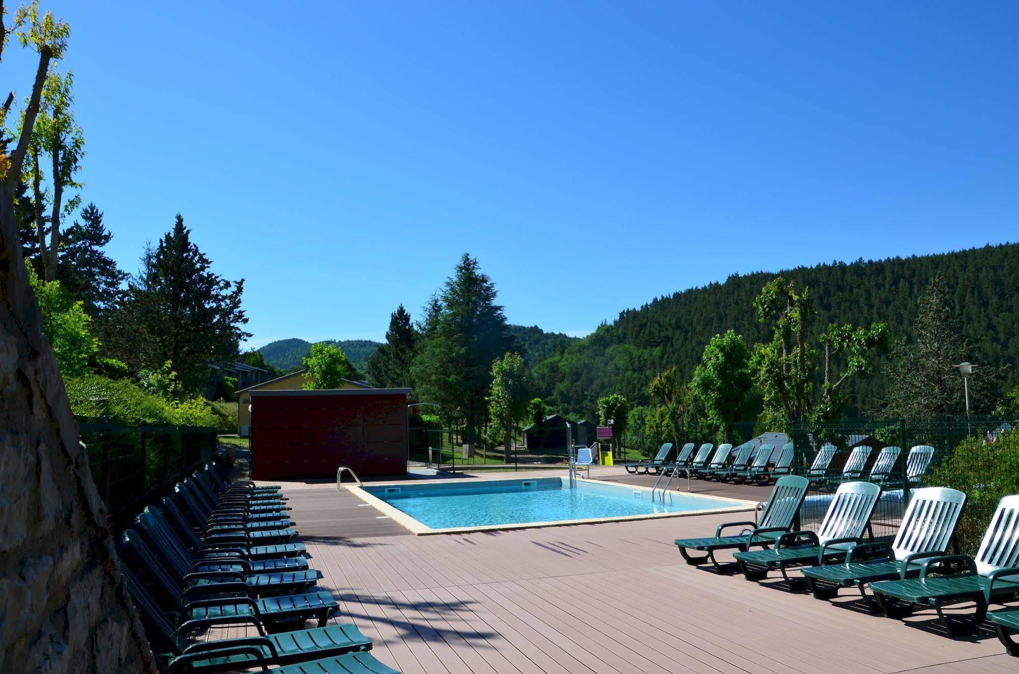 Domaine Aigoual Cevennes Hotel Meyrueis Exterior photo